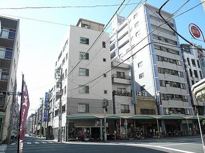 角部屋・南向き・オートロック付きマンションです。