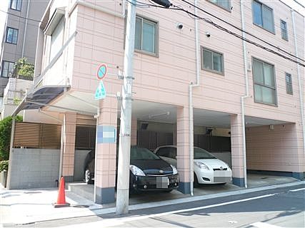 北上野２丁目の平置き、屋根あり駐車場