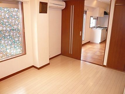 文京区水道１丁目にある、ハイネス小石川６０３号室の室内写真です。